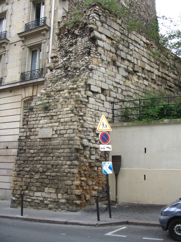 Enceinte rue Clovis